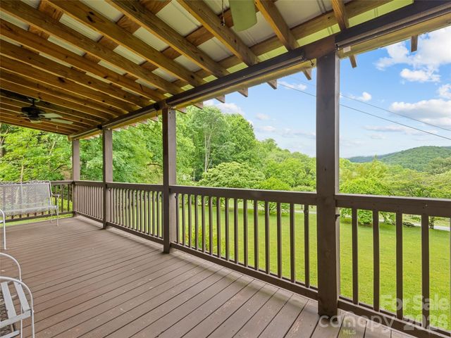404 Red Bank Road, Waynesville, NC 28786