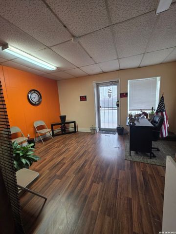 1814 zarzamora, San Antonio, TX 78201