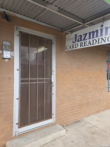 1814 zarzamora, San Antonio, TX 78201