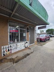1814 zarzamora, San Antonio, TX 78201