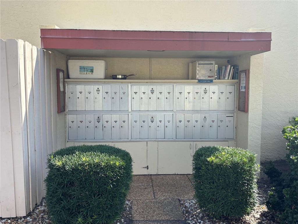 Image 23 of property listing at 523 SPRING LAKES BOULEVARD 523, Bradenton, FL 34210