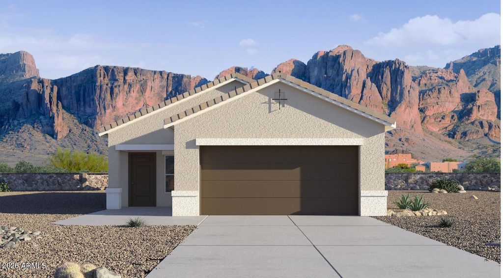 2776 W SHEPPARD Avenue, Apache Junction, AZ 85120