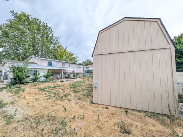 1413 S DAVID DR, Syracuse, UT 84075