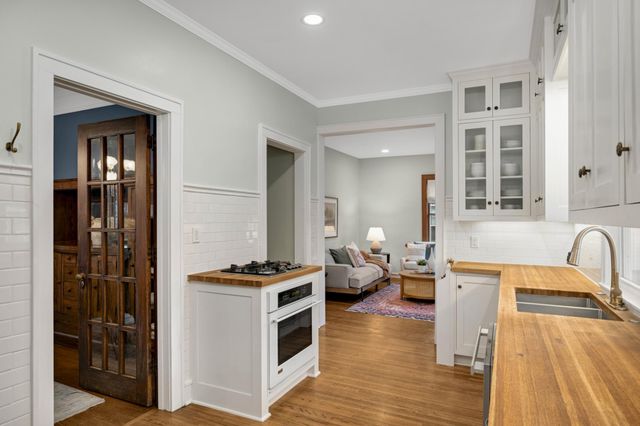 2220 Seabury Avenue, Minneapolis, MN 55406