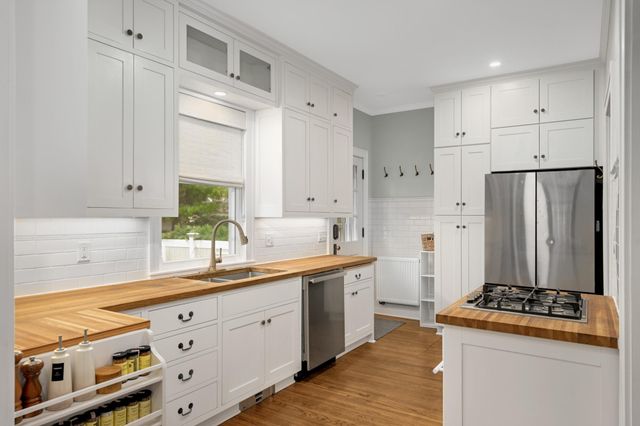 2220 Seabury Avenue, Minneapolis, MN 55406