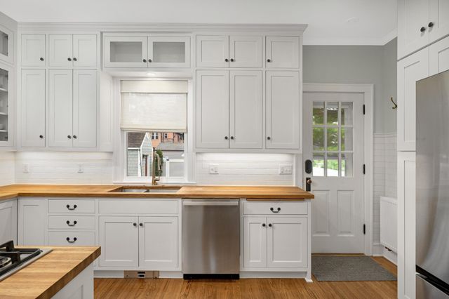 2220 Seabury Avenue, Minneapolis, MN 55406