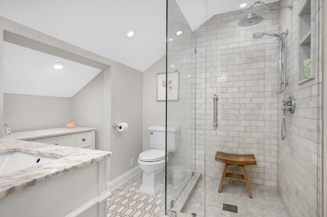 2220 Seabury Avenue, Minneapolis, MN 55406