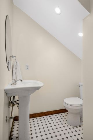 2220 Seabury Avenue, Minneapolis, MN 55406