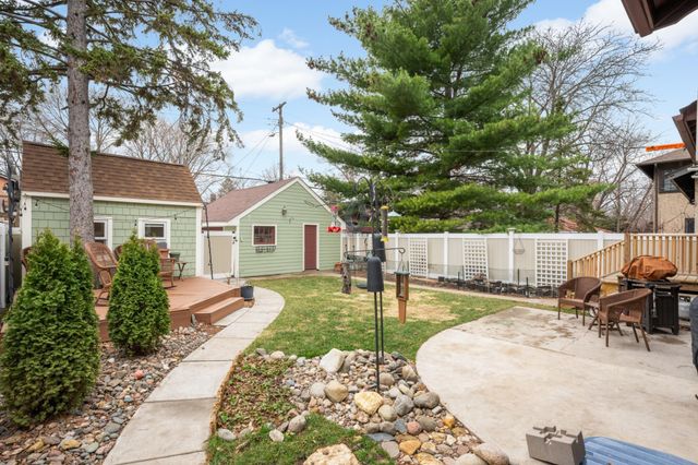 2220 Seabury Avenue, Minneapolis, MN 55406