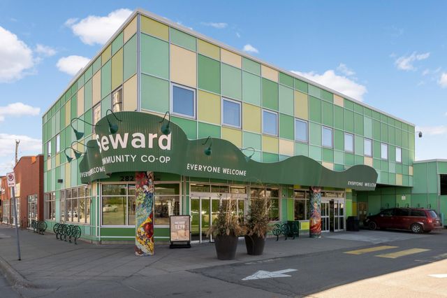 2220 Seabury Avenue, Minneapolis, MN 55406