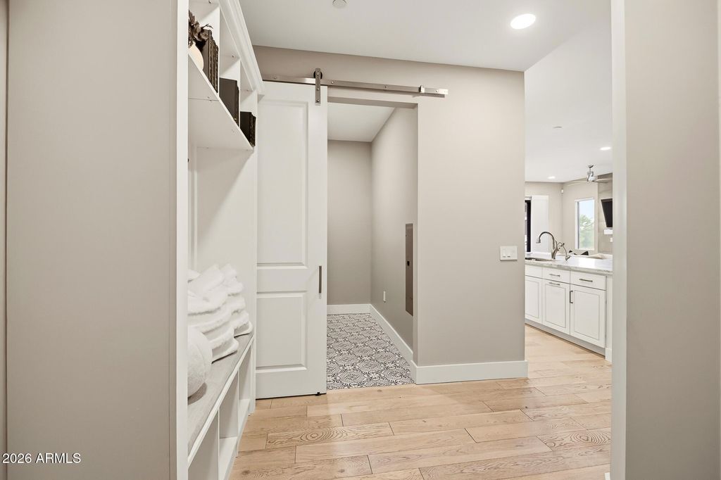 5250 E DEER VALLEY Drive 258, Phoenix, AZ 85054 — photo 2