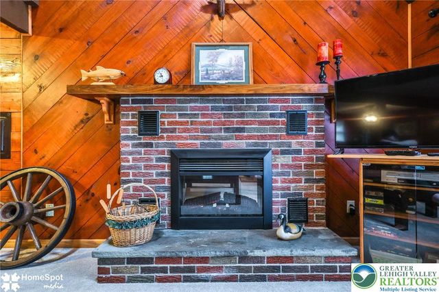 6438 Lakeshore Drive, East Stroudsburg, PA 18302
