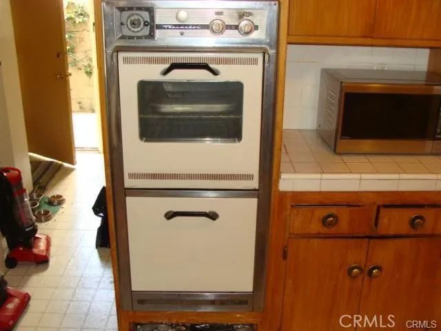 5219 Senford, Los Angeles, CA 90056