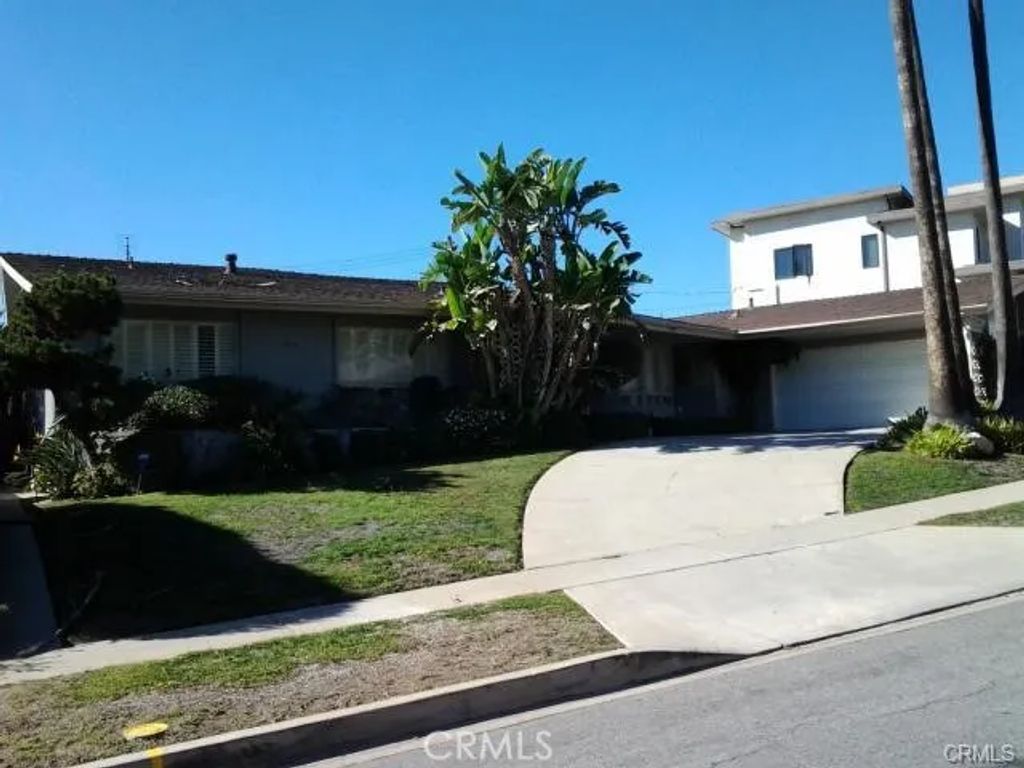 5219 Senford, Los Angeles, CA 90056