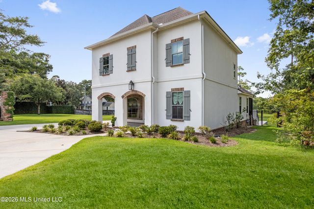 1908 Courtney Lane, Biloxi, MS 39532