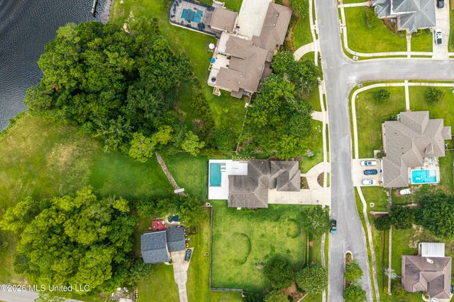 1908 Courtney Lane, Biloxi, MS 39532
