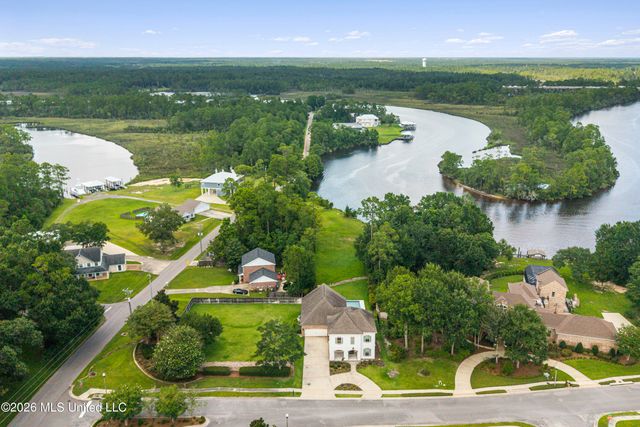 1908 Courtney Lane, Biloxi, MS 39532