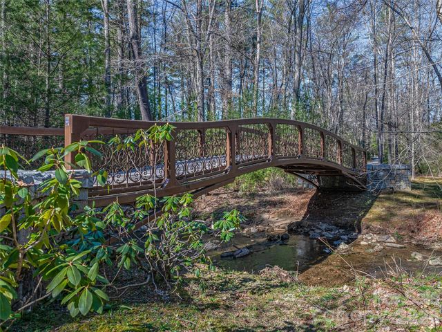 75 Emerald Necklace Drive 411, Asheville, NC 28803