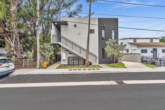 753 NW 30th St 1, Miami, FL 33127