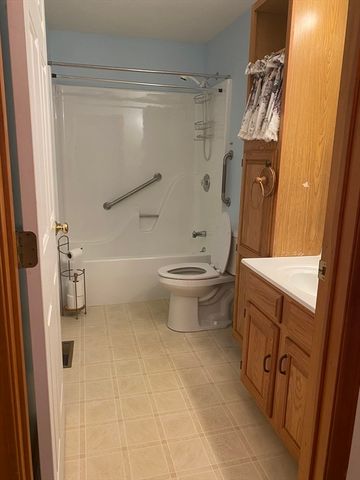 22 Rosewood Ln 22, Southwick, MA 01077