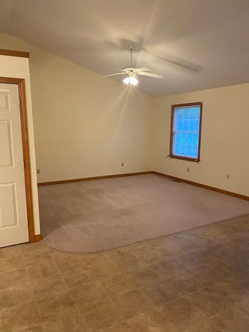 22 Rosewood Ln 22, Southwick, MA 01077