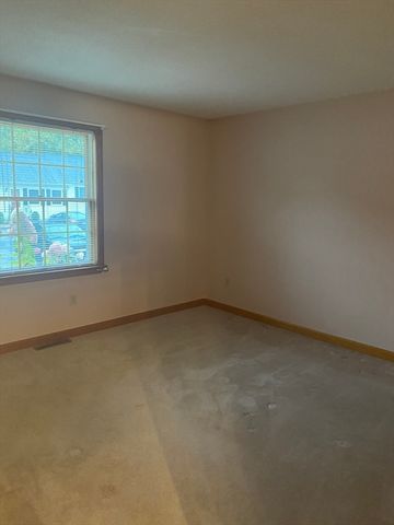 22 Rosewood Ln 22, Southwick, MA 01077