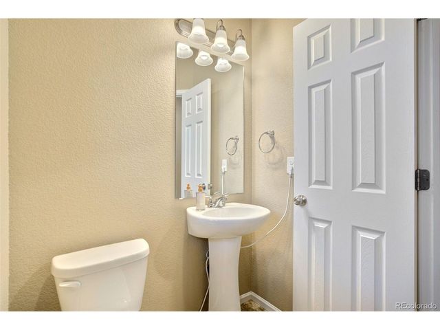 8284 Longleaf Ln, Colorado Springs, CO 80927