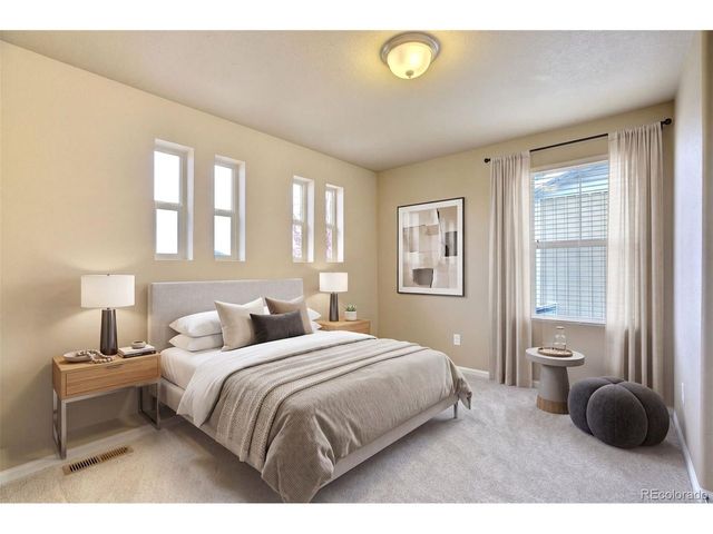 8284 Longleaf Ln, Colorado Springs, CO 80927