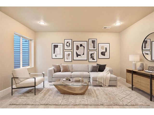 8284 Longleaf Ln, Colorado Springs, CO 80927