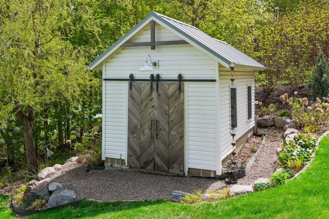 2412 Avon Drive, Mound, MN 55364