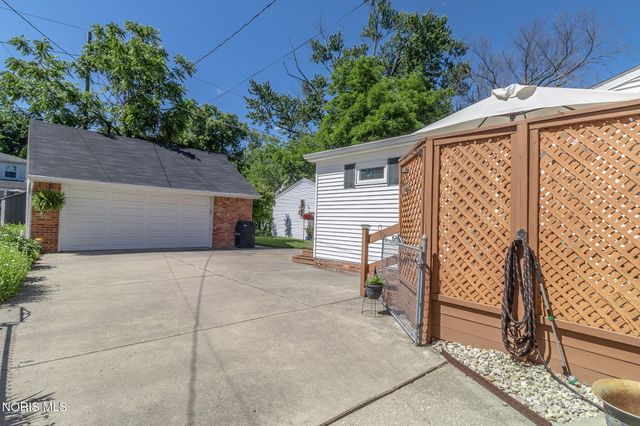 1753 Jermain Drive, Toledo, OH 43606
