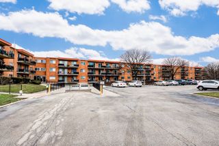 940 Holbrook Road 33B, Homewood, IL 60430