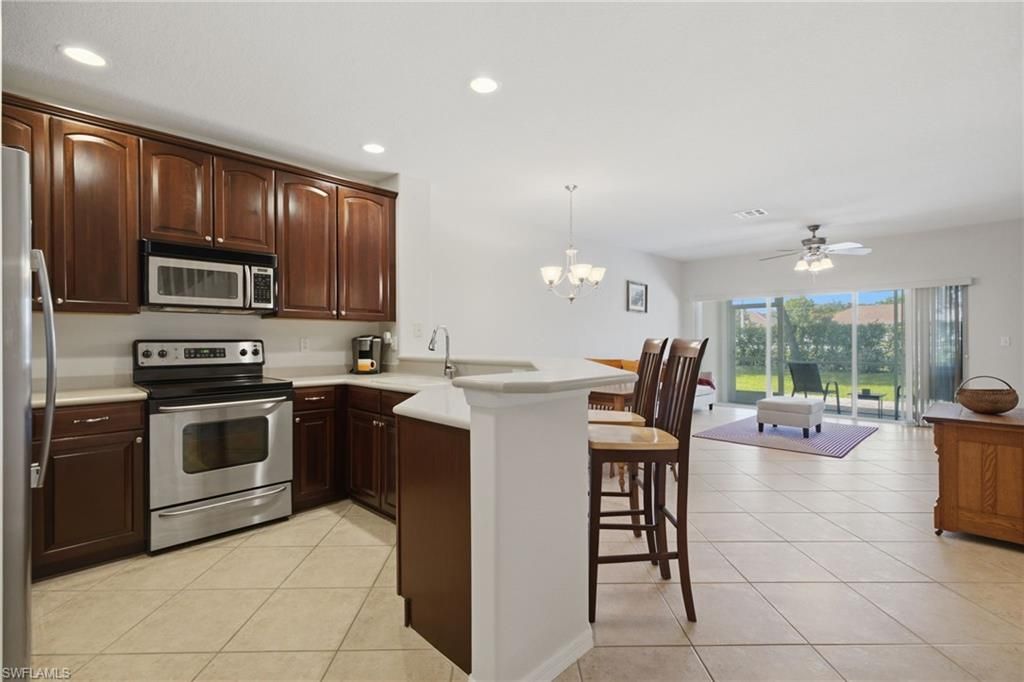 10088 Pacific Pines AVE, FORT MYERS, FL 33966 — photo 4