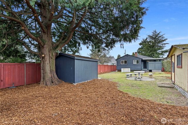 8608 16th Avenue SW, Seattle, WA 98106