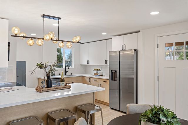 8608 16th Avenue SW, Seattle, WA 98106