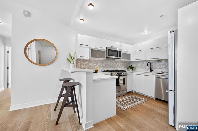 1450 Washington Street 516, Hoboken, NJ 07030