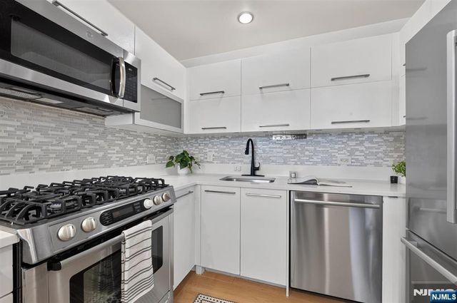 1450 Washington Street 516, Hoboken, NJ 07030