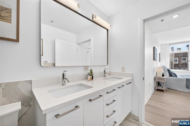 1450 Washington Street 516, Hoboken, NJ 07030