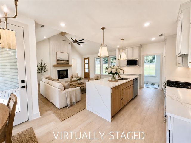 27 Cullen Hills Drive, Bella Vista, AR 72715