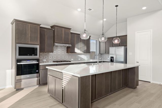 6402 Citron Elm Road, Manvel, TX 77578