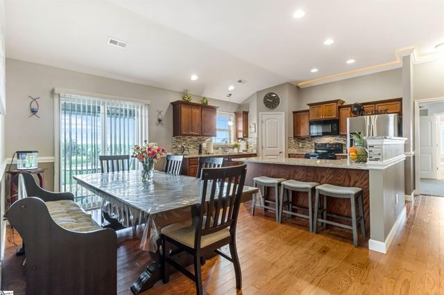 3161 Rainbow Lake Road, Inman, SC 29349