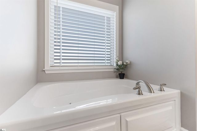 3161 Rainbow Lake Road, Inman, SC 29349