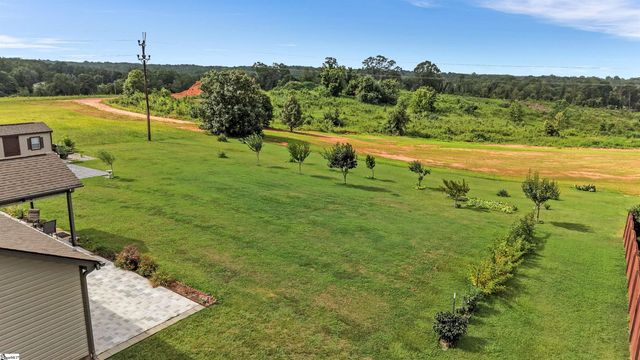 3161 Rainbow Lake Road, Inman, SC 29349