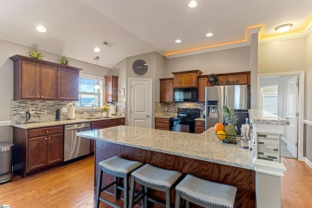 3161 Rainbow Lake Road, Inman, SC 29349