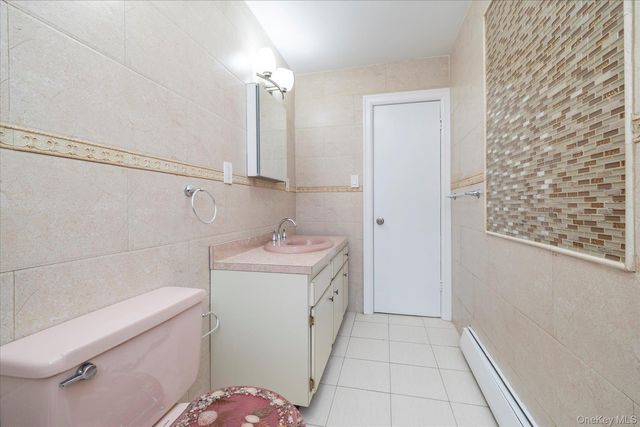 14827 230th Place, Springfield Gardens, NY 11413