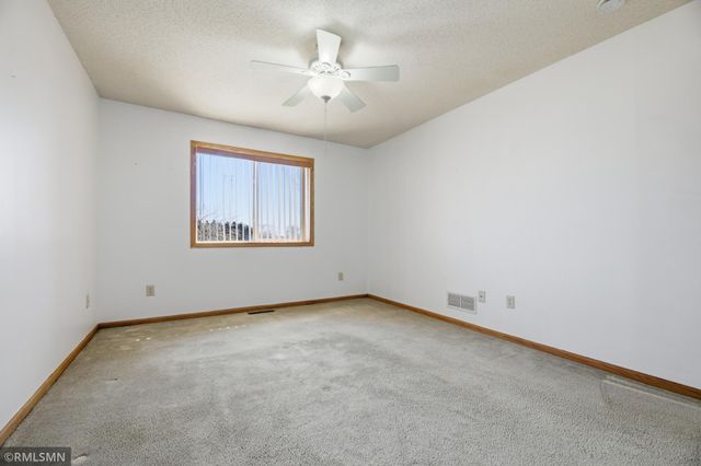 8302 Parkview Avenue NE, Elk River, MN 55330