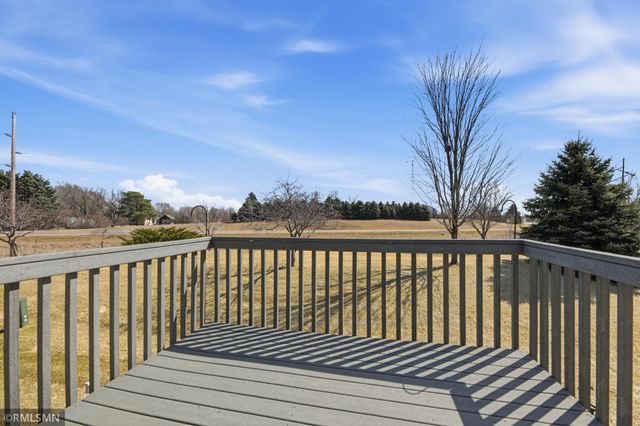 8302 Parkview Avenue NE, Elk River, MN 55330