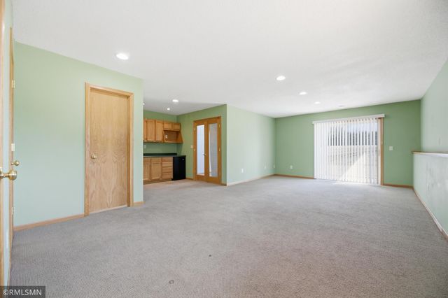 8302 Parkview Avenue NE, Elk River, MN 55330