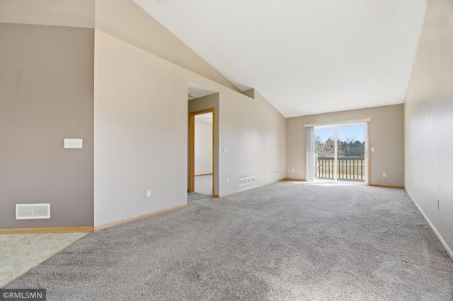 8302 Parkview Avenue NE, Elk River, MN 55330