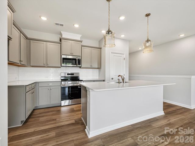 6557 Fire Lily Lane, Charlotte, NC 28216